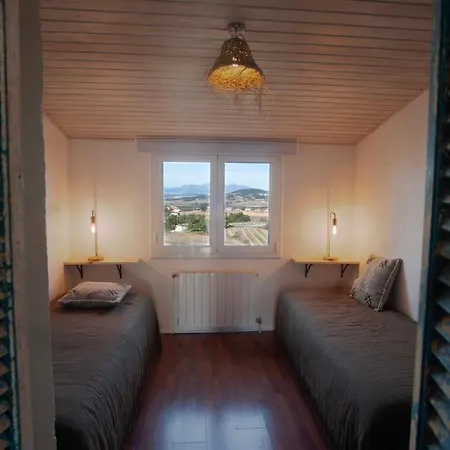 Cal Mestre Guest house