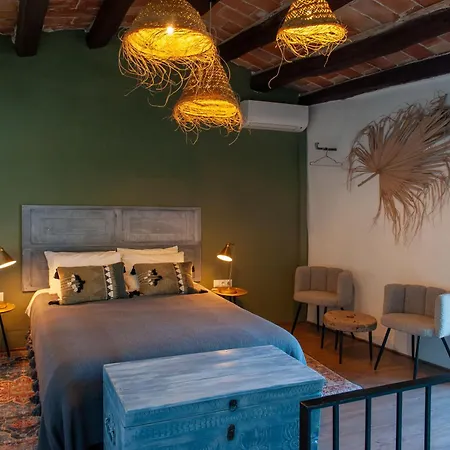 Cal Mestre Guest house *
